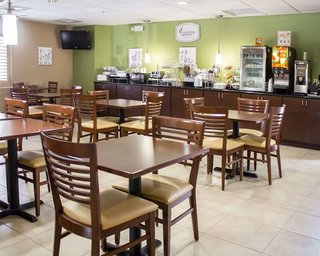 Sleep Inn & Suites Columbus - State University Area,Columbus Airport>>Columbus,3 star