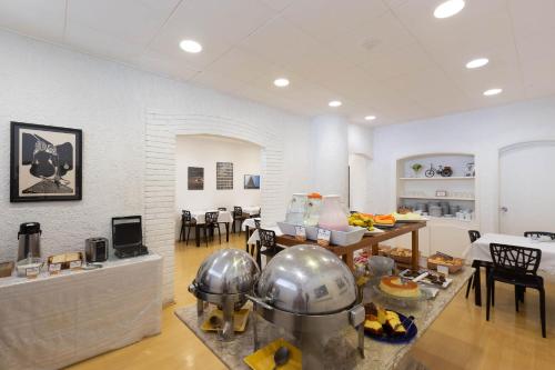 rojas all suites hotel