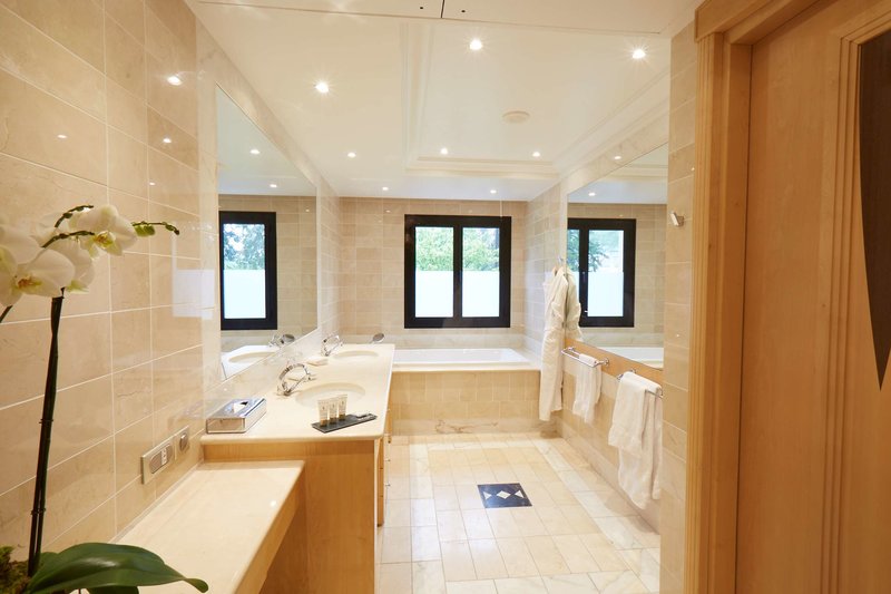 charbonnieres les bains