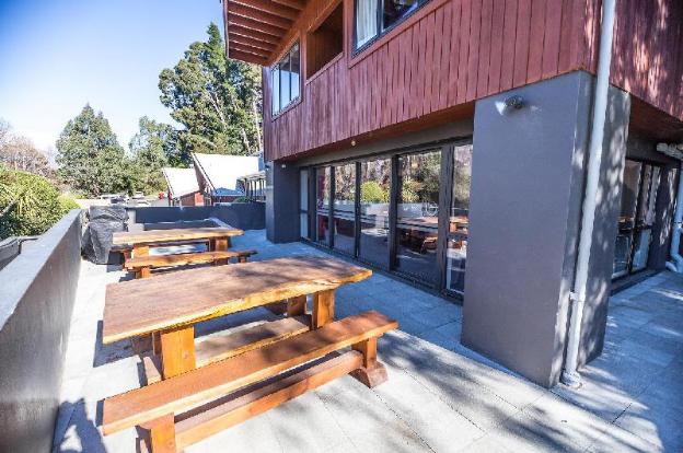 yha queenstown lakefront adults only