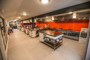 yha queenstown lakefront adults only