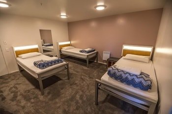 yha queenstown lakefront adults only