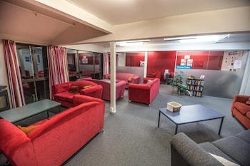 yha queenstown lakefront adults only