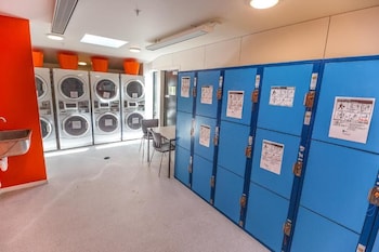 yha queenstown lakefront adults only