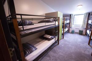 yha queenstown lakefront adults only