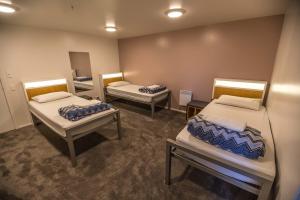 yha queenstown lakefront adults only