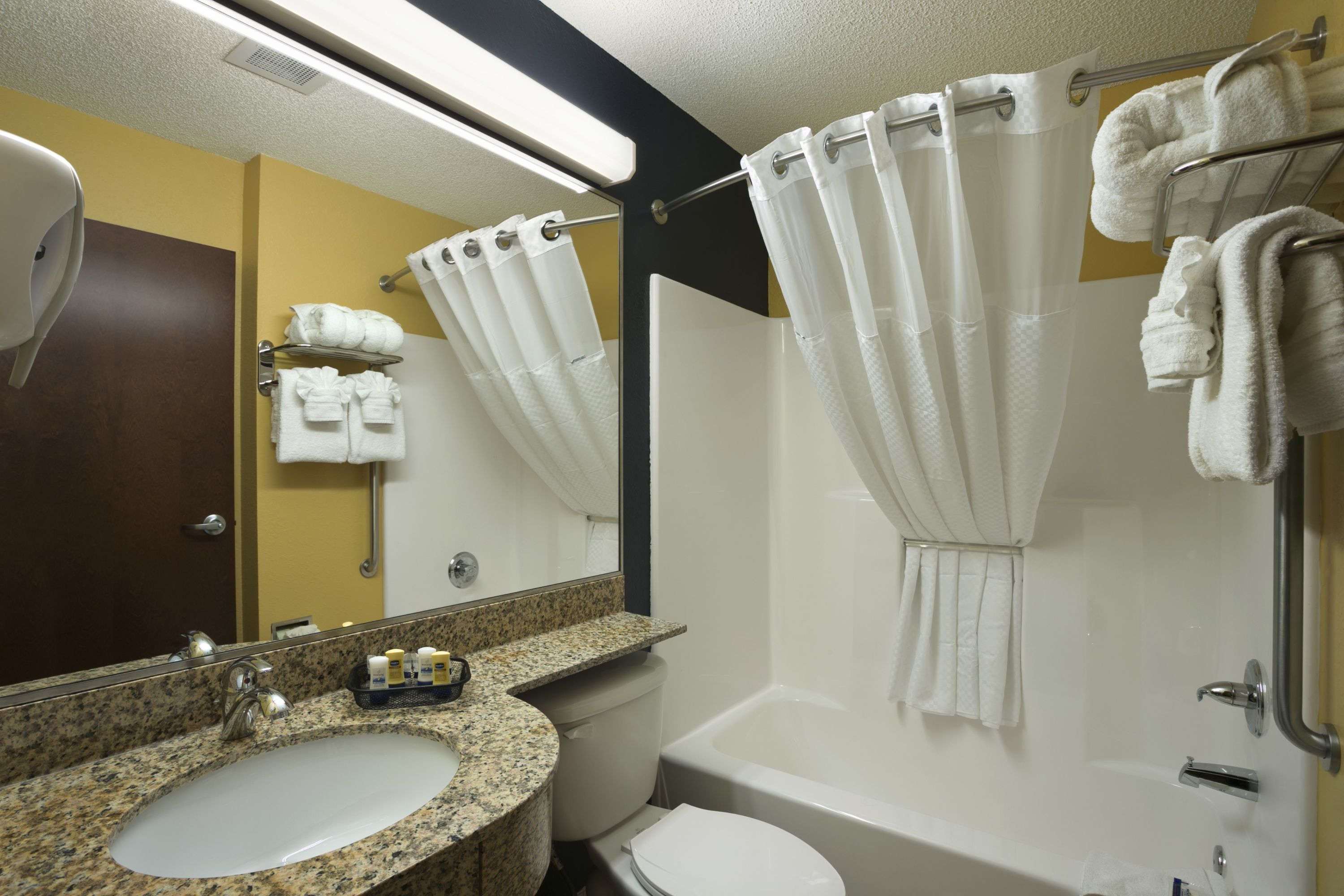 quality inn and suites