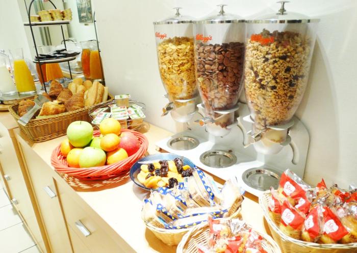 ours blanc place victor hugo