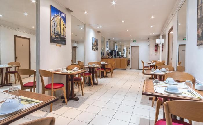 ours blanc place victor hugo