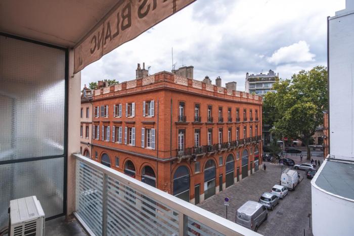 ours blanc place victor hugo