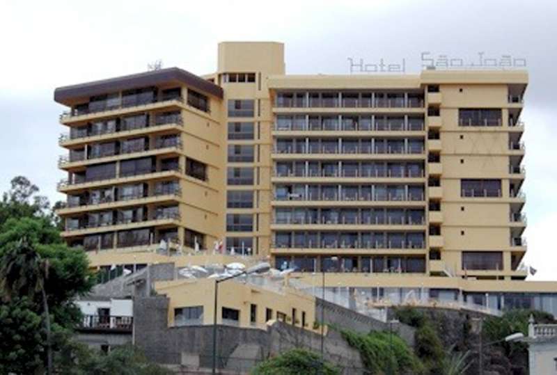 the views baia adults only