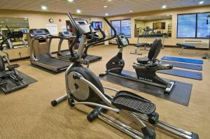 hol inn exp and suites oro valley tucson north