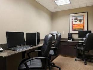 hol inn exp and suites oro valley tucson north