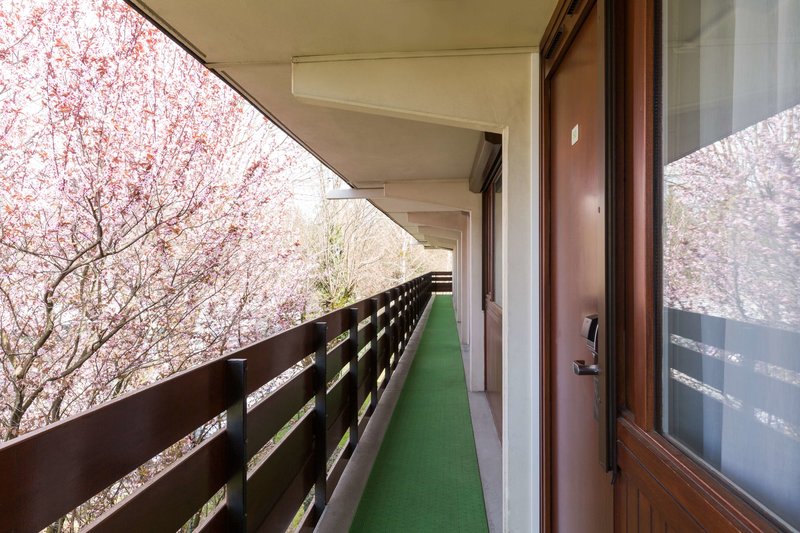 hotel the originals annecy aeroport