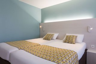 hotel the originals annecy aeroport