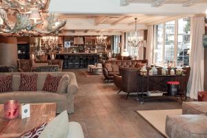 Q Hotel Maria Theresia,Near Hahnenkamm Cable Car,5 star