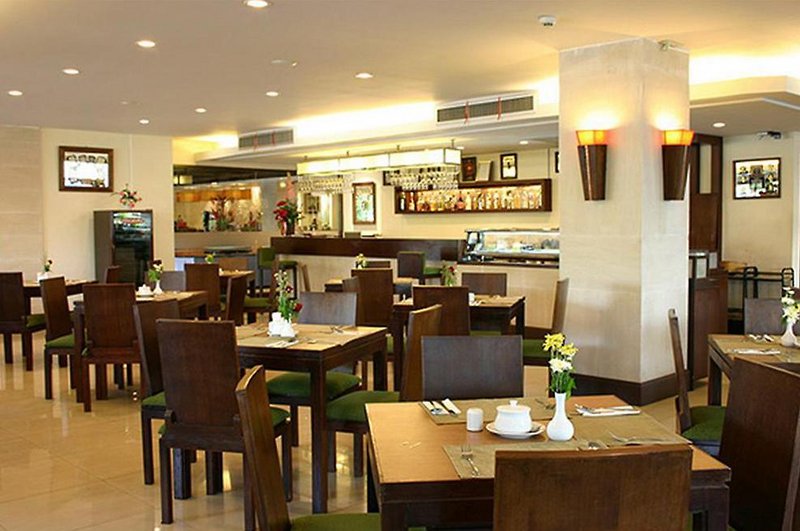 royal peninsula hotel chiang mai