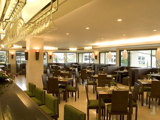 royal peninsula hotel chiang mai