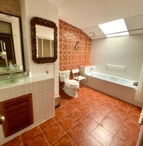 cm night bazaar boutique hotel