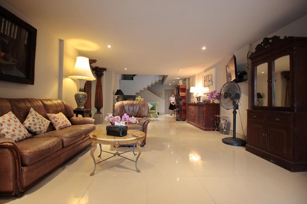 at pingnakorn hotel chiang mai