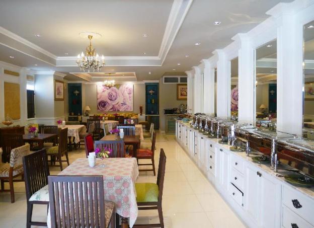 at pingnakorn hotel chiang mai