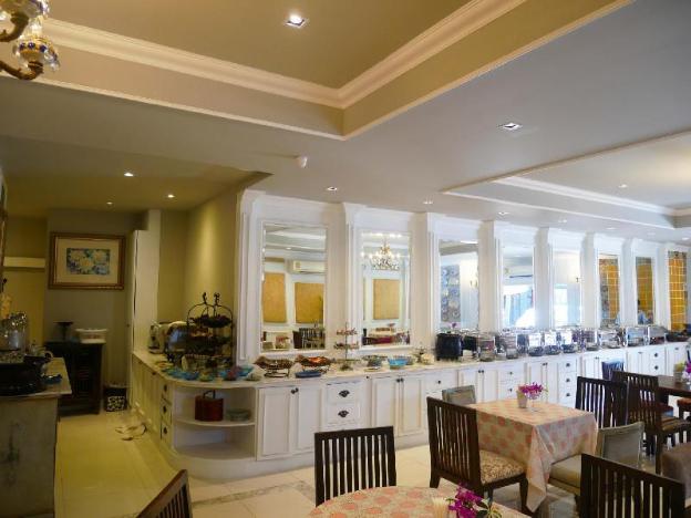 at pingnakorn hotel chiang mai