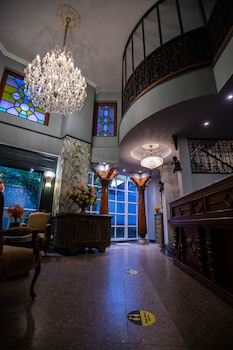 at pingnakorn hotel chiang mai