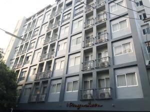 at pingnakorn hotel chiang mai