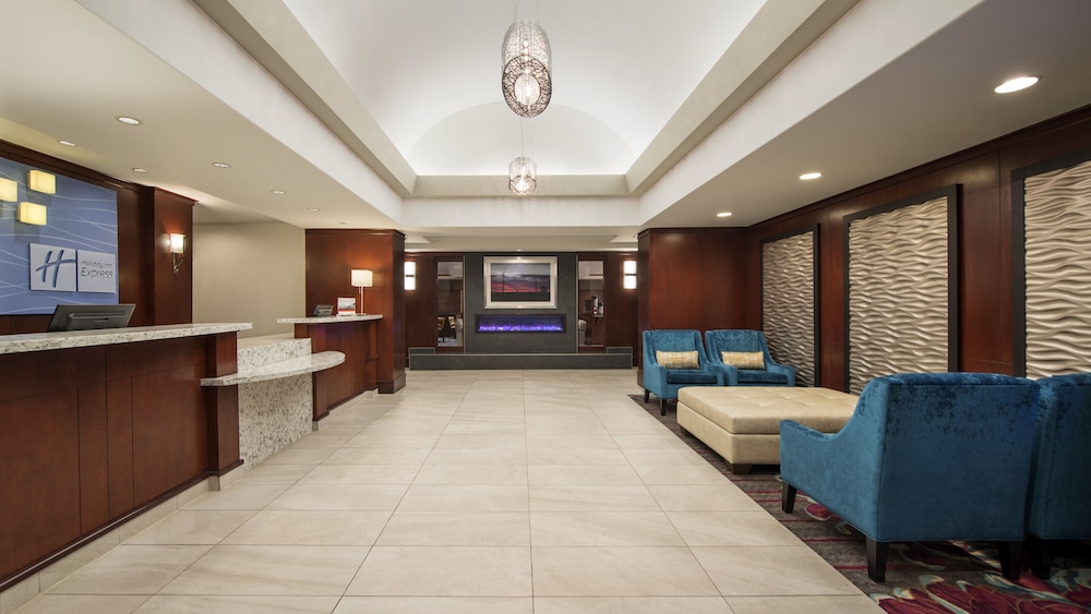 holiday inn express and suites sherwood park edmonton area by ihg