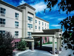 Hampton Inn & Suites By Hilton Edmonton Intl Airport,Edmonton>>Alberta,3 star
