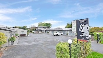 arthurs court motor lodge