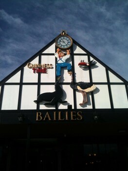 arthurs court motor lodge