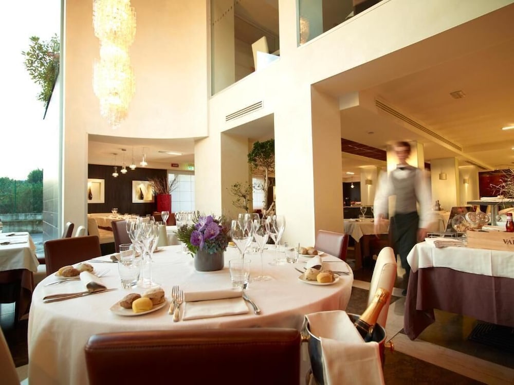 axolute comfort hotel