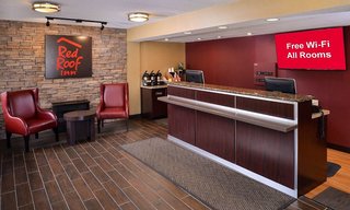red roof inn milwaukee airport