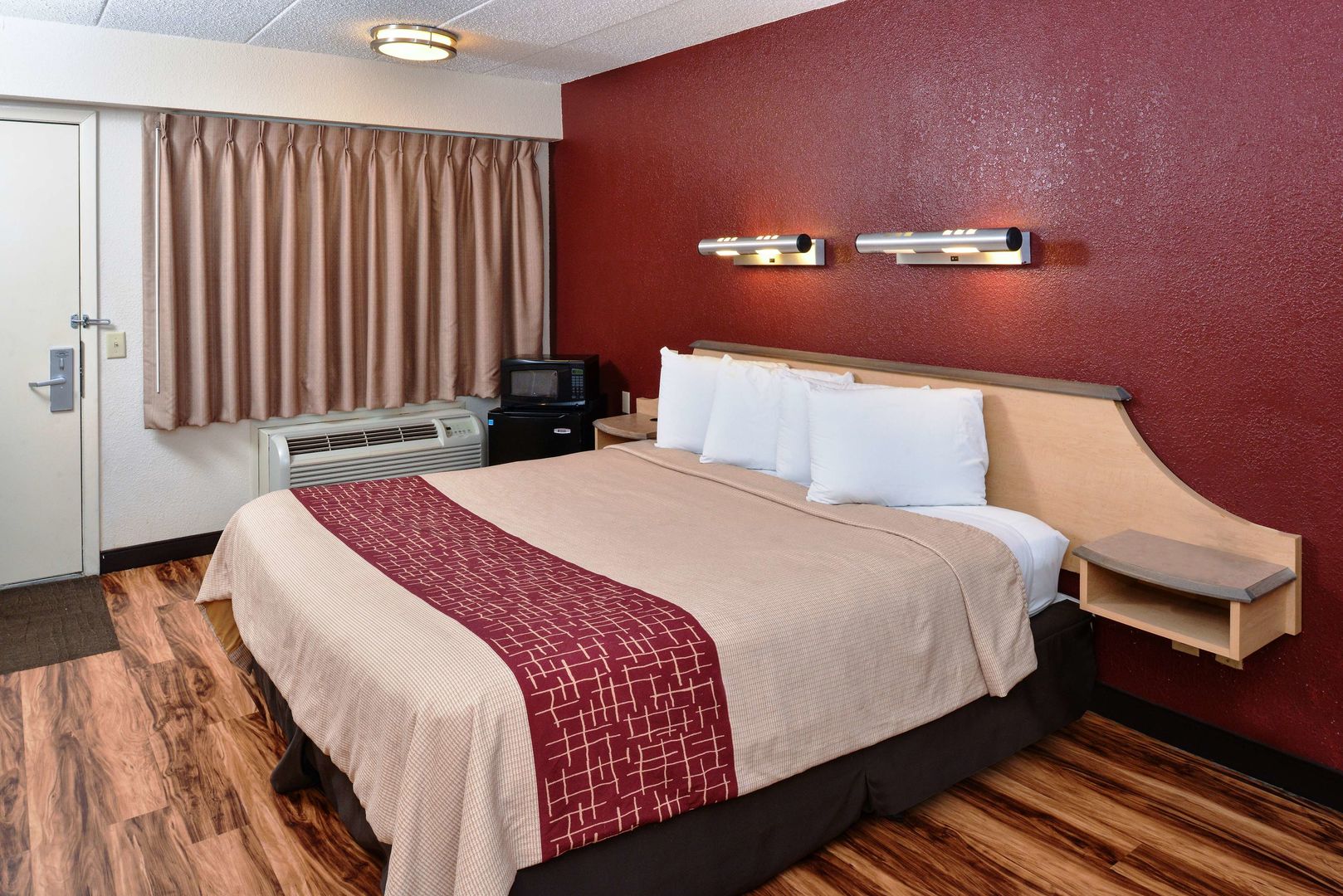 red roof inn milwaukee airport