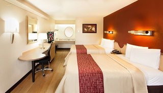 red roof inn milwaukee airport