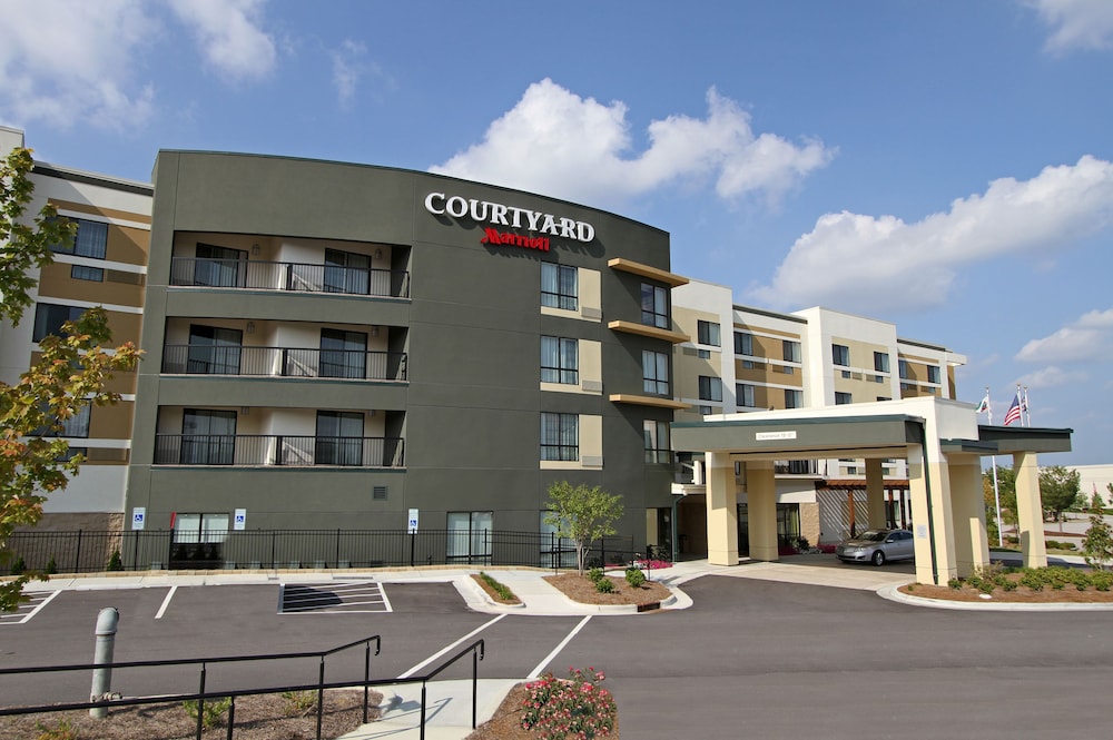 courtyard by marriott raleigh north triangle town center