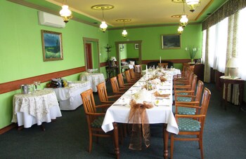 Hotel Hubert Nove Zamky,Nove Zamky>>Branovo,3 star