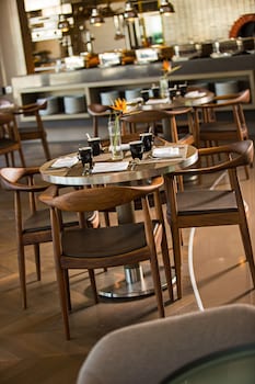 Renaissance Izmir Hotel,Konak>>Izmir,5 star