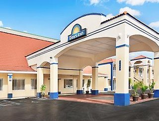 zen living suites extended stay jacksonville university blvd