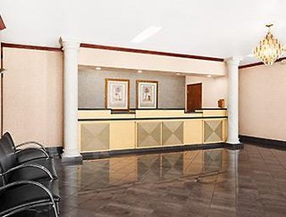 zen living suites extended stay jacksonville university blvd