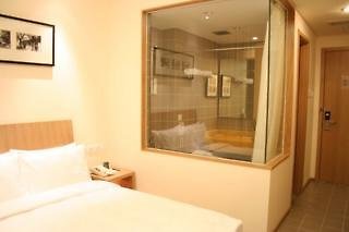 traveler inn huaqiao beijing hotel