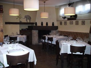 Hotel Restaurante Dona Anita,Derramador>>Requena,2 star