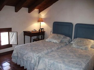Hotel Restaurante Dona Anita,Derramador>>Requena,2 star