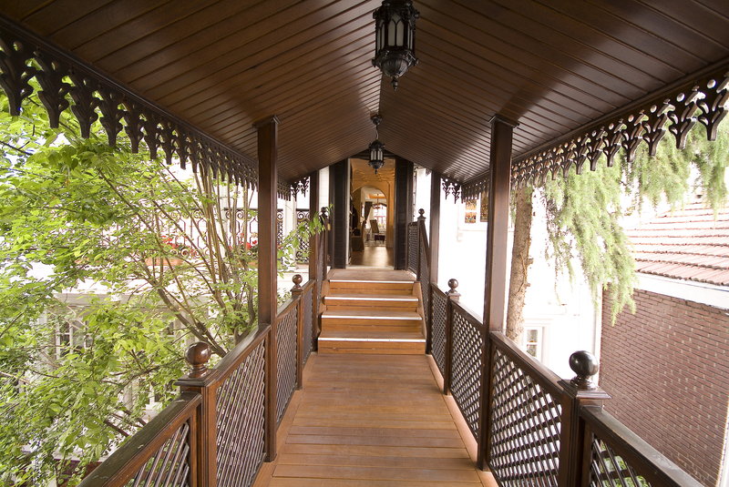 avicenna hotel special class