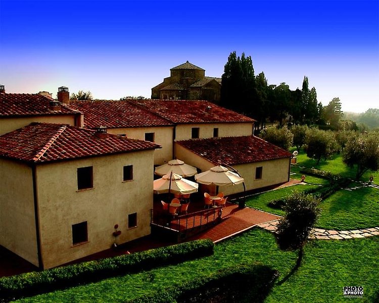 sovana hotel and resort