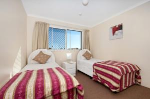 Blue Waters Apartments,Labrador>>Gold Coast,4 star