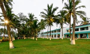 Longuinhos Beach Resort,Colva Beach-South Goa,3 star