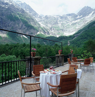 Parador De Bielsa,Espierba>>Bielsa,3 star