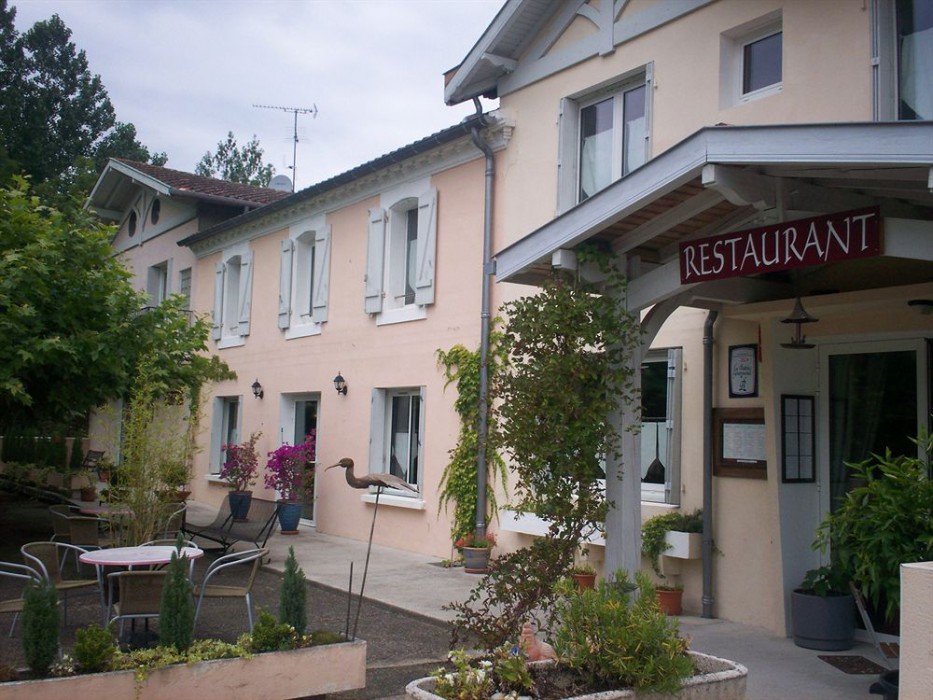 Logis Hotel Le Clos Pite,Prechacq-Les-Bains>>Montfort-En-Chalosse,3 star